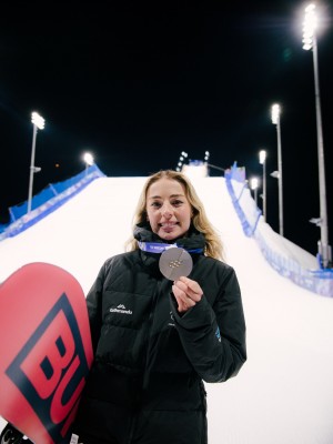 Olympics Update – New Zealand is off the blocks and into the medal count with our first 2026 Winter Olympics medal – care of the legend, Zoi Sadowski-Synnott